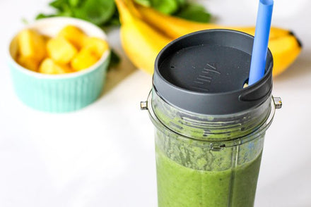 Detox Green Smoothie with Chia Seeds